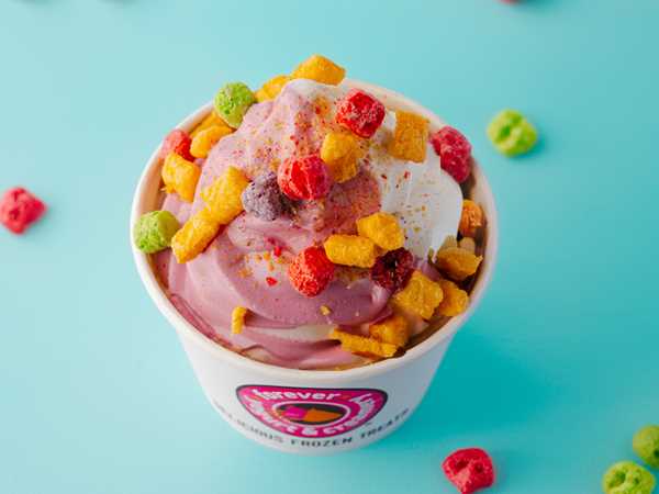 strawberry yogurt with cereal topping